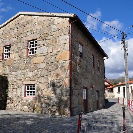 Villa Casa Do Postigo à Gerês Chambre photo