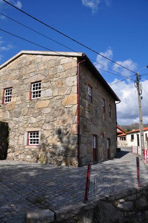 Villa Casa Do Postigo à Gerês Chambre photo