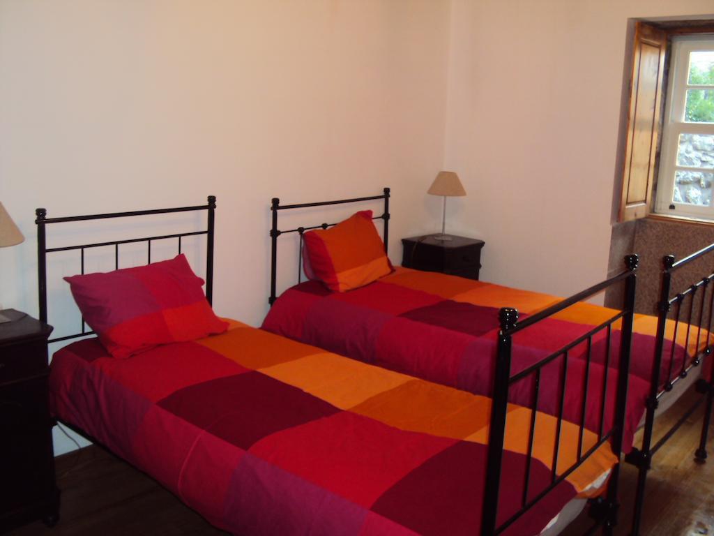 Villa Casa Do Postigo à Gerês Chambre photo